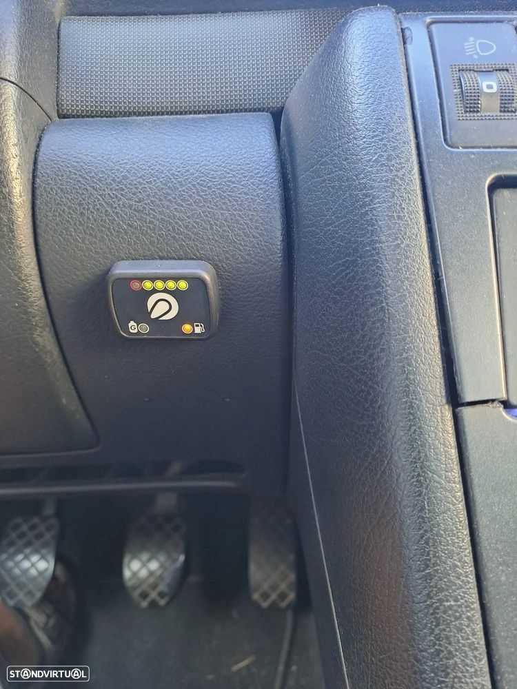 Audi A4 1.6 Plus - 3