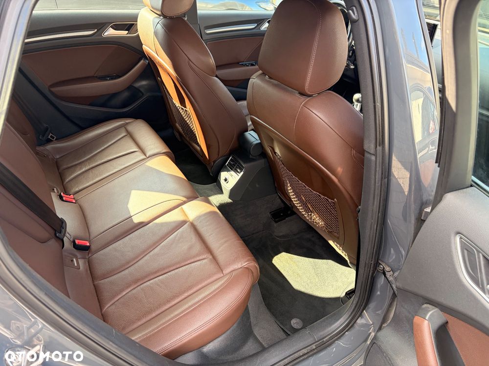 Audi A3 Sportback 2.0 TDI (clean diesel) S tronic S line Sportpaket - 7