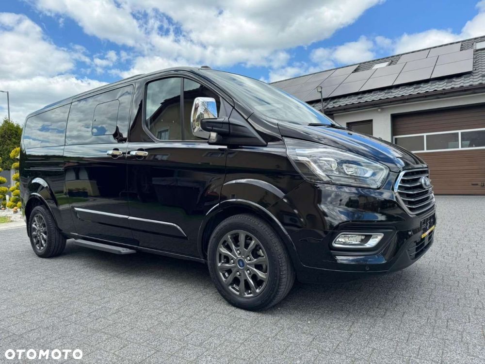 Ford Tourneo Custom - 21