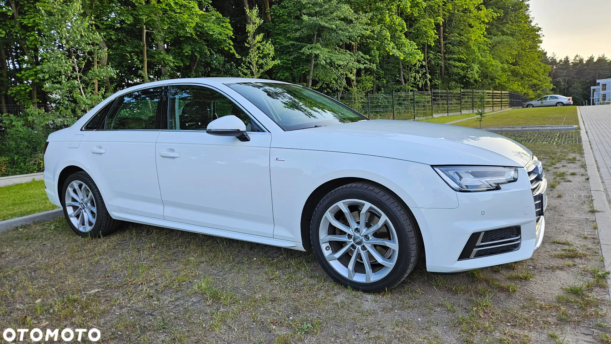 Audi A4 2.0 TFSI ultra S tronic - 8