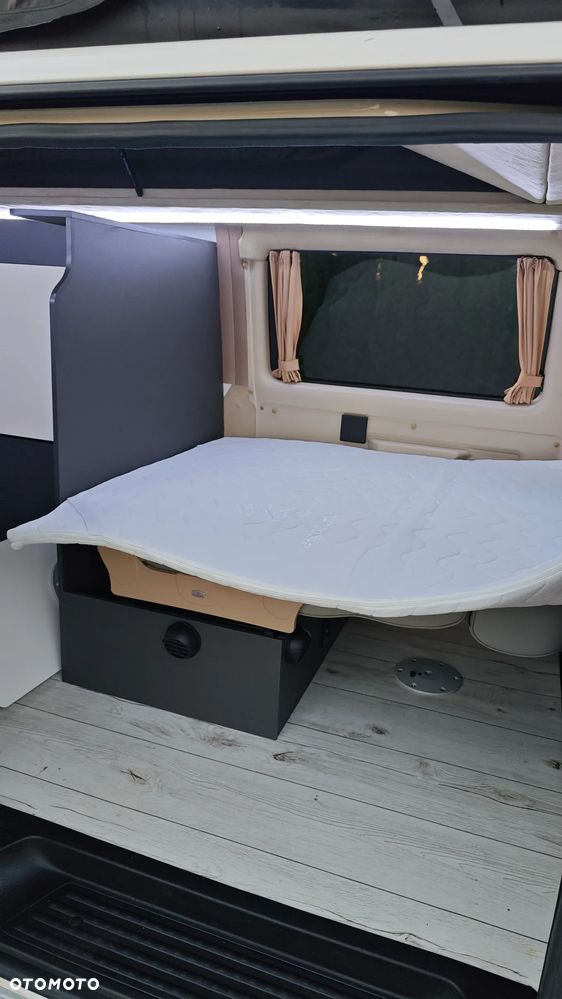 Volkswagen California - 8