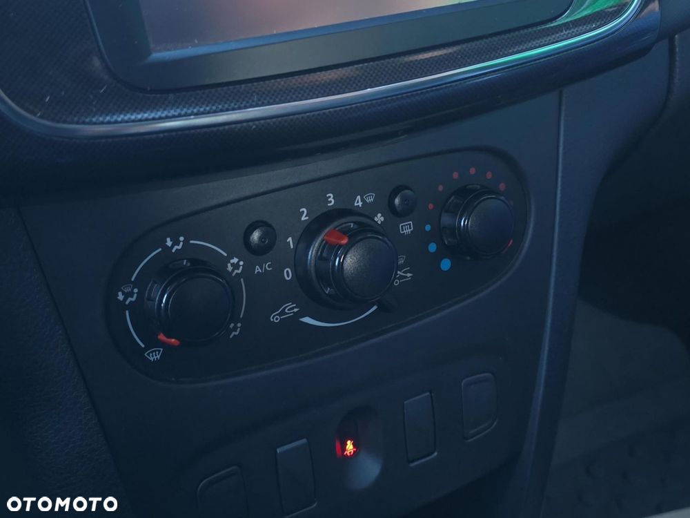 Dacia Sandero 1.0 SCe Laureate - 14