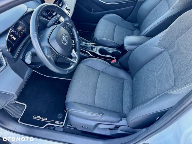 Toyota Corolla 1.8 Hybrid Style - 29