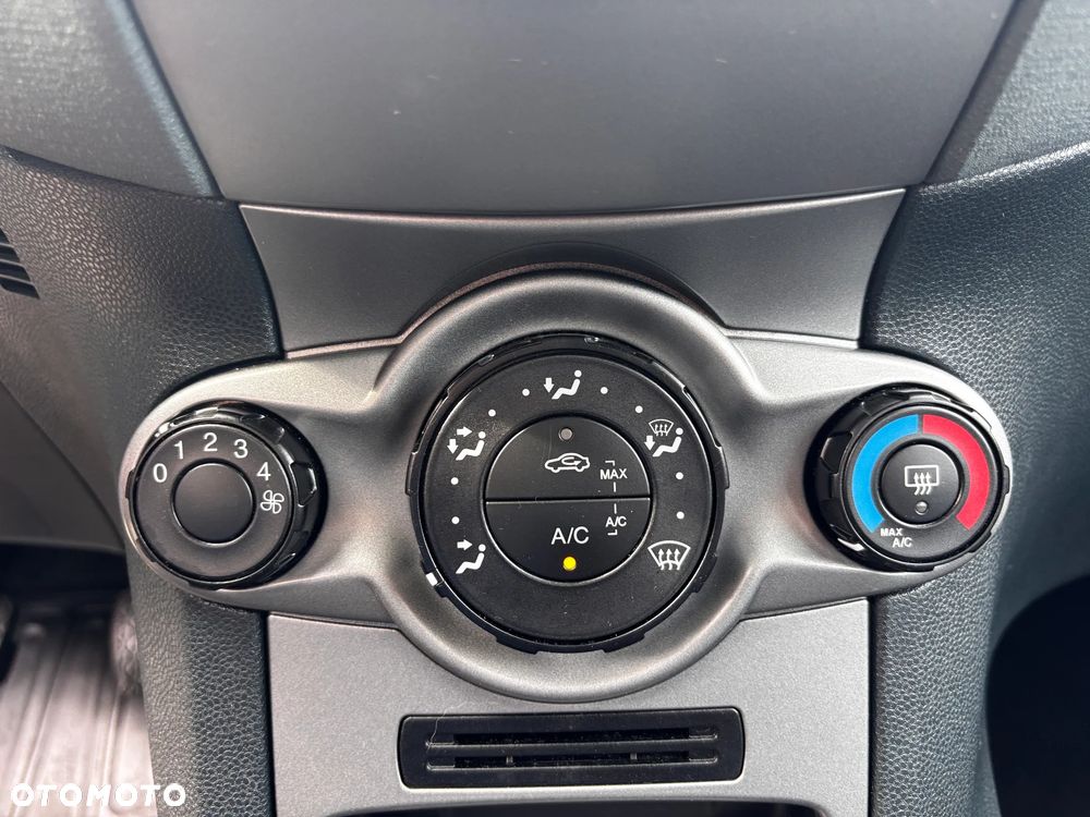 Ford Fiesta 1.25 Ambiente - 13