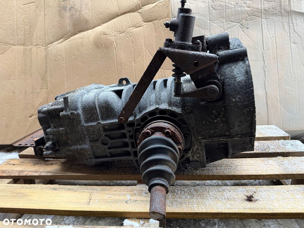 skrzynia biegów vw t3 2.0 dk transporter oryginał kompletna - 2