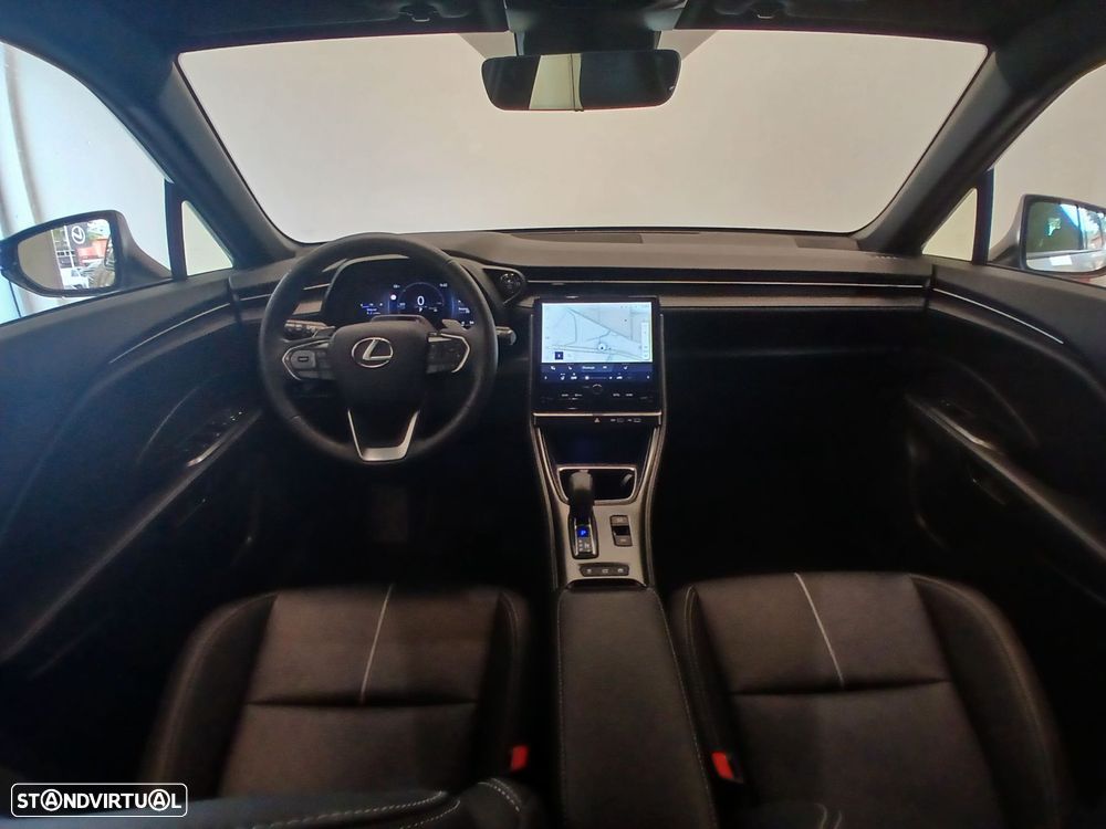Lexus LBX Relax - 17