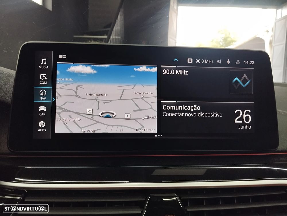 BMW 530 e Line Luxury - 36