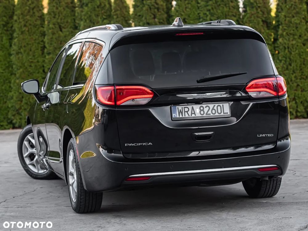 Chrysler Pacifica - 9