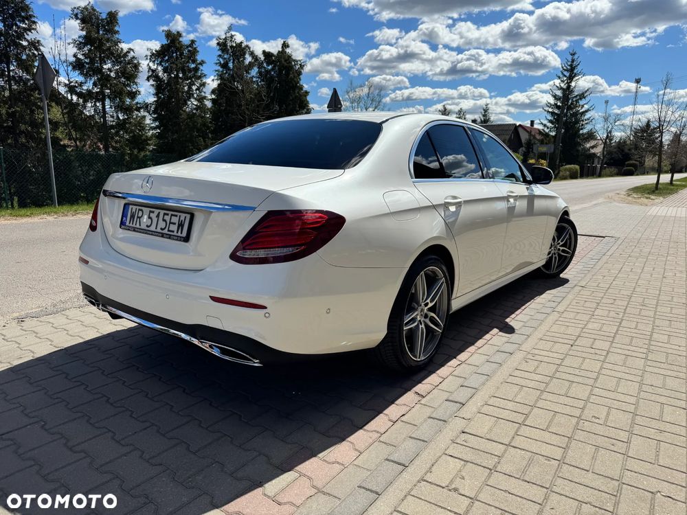 Mercedes-Benz Klasa E 220 d 9G-TRONIC - 3