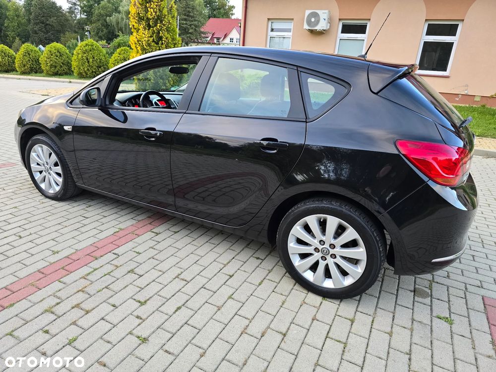 Opel Astra 1.4 Turbo Edition - 16