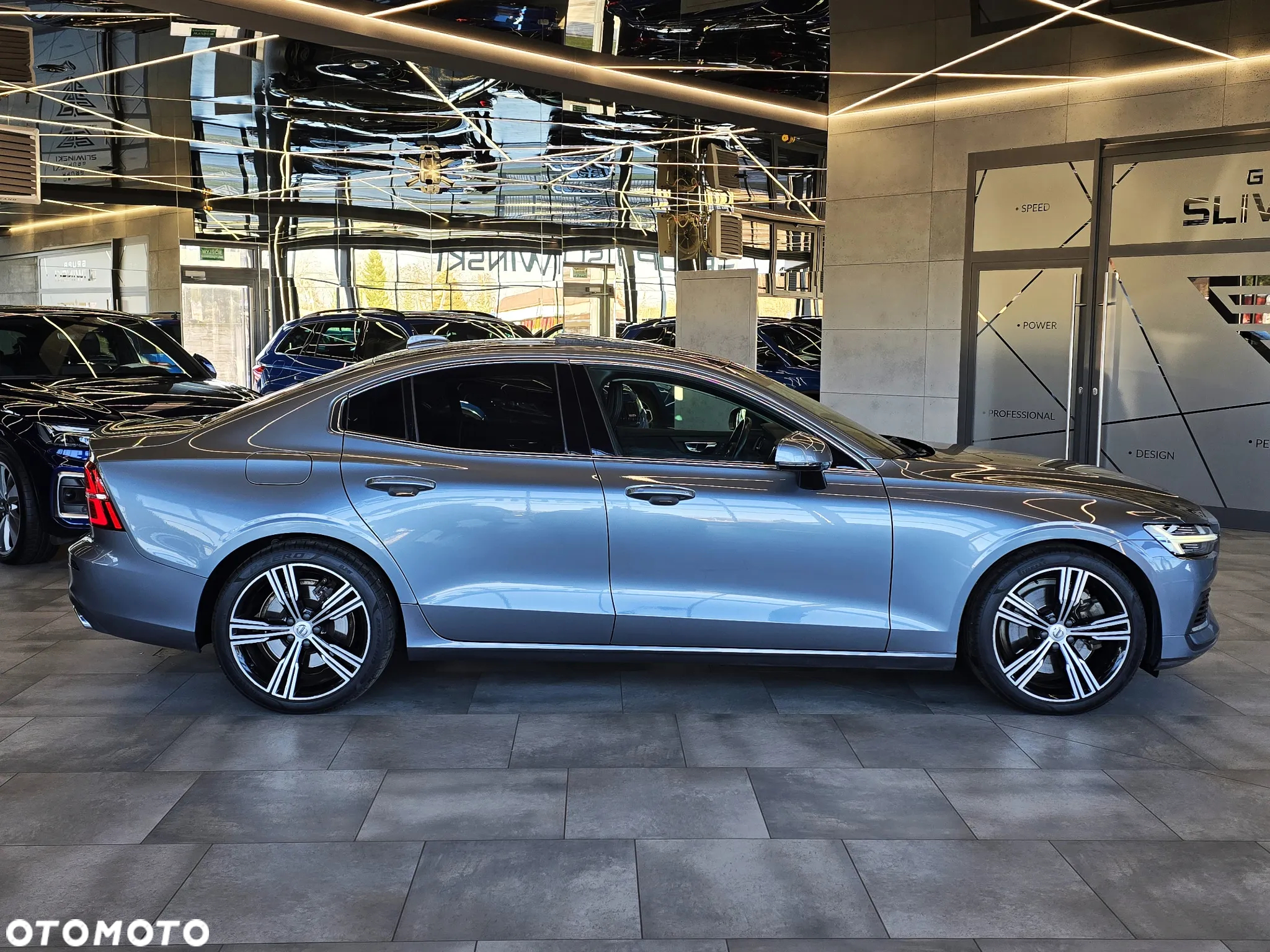 Volvo S60 T8 Twin Engine AWD Geartronic Inscription - 11