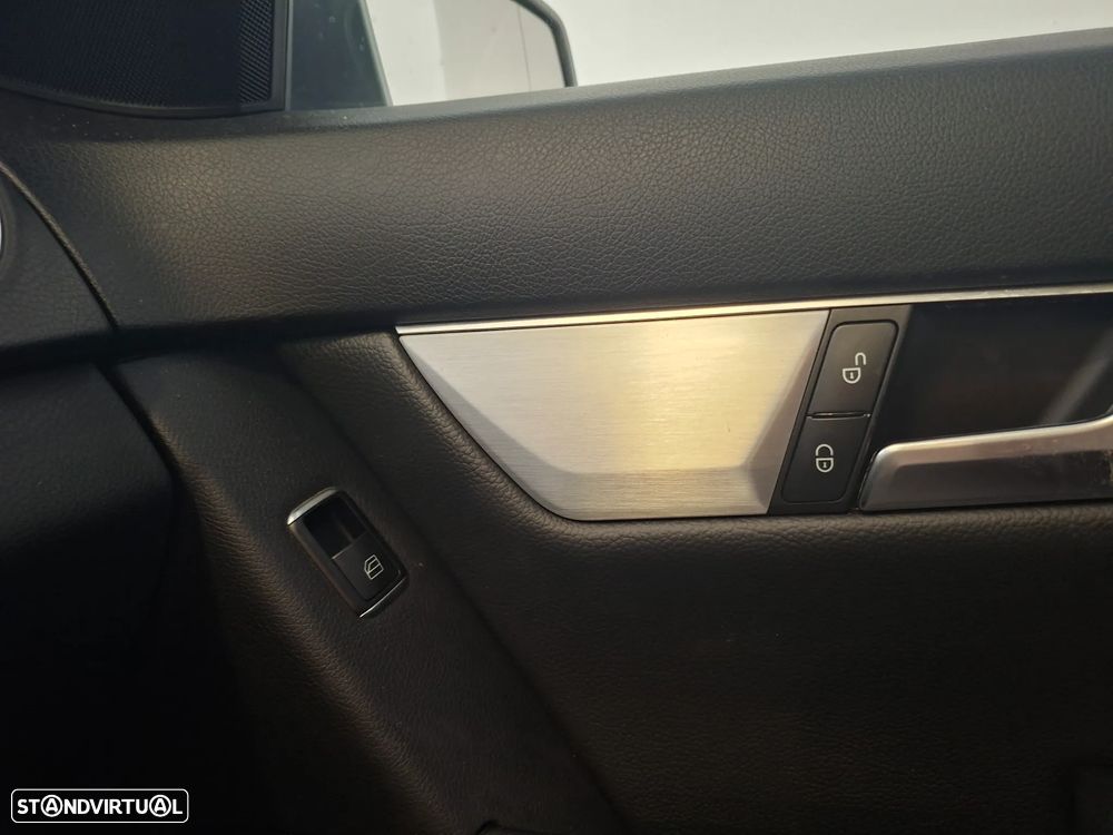 Mercedes-Benz C 220 - 23