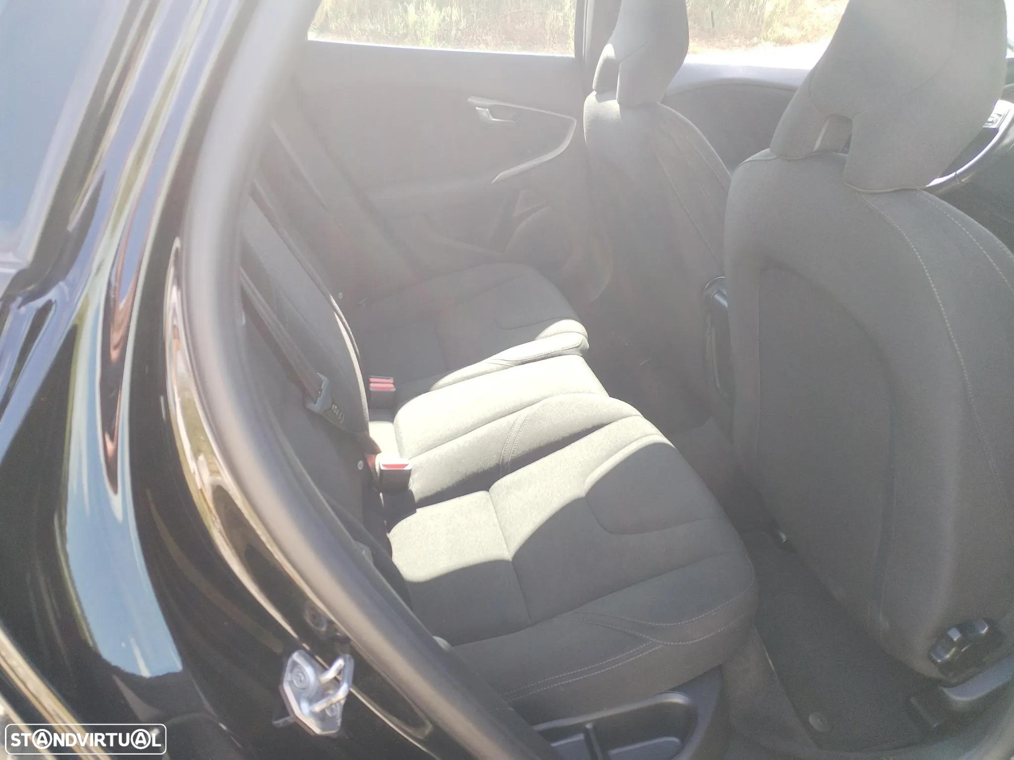 Volvo V40 2.0 D2 Momentum - 10
