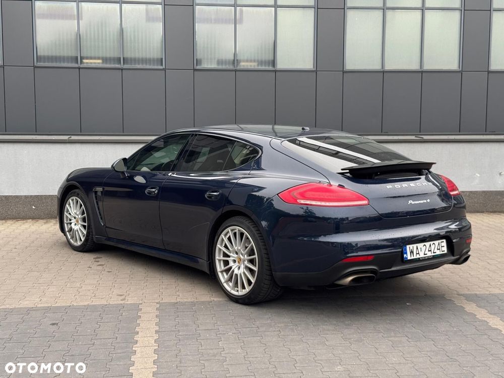 Porsche Panamera 4 - 13