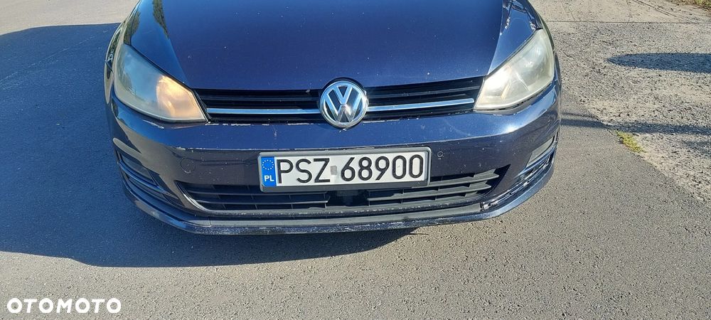 Volkswagen Golf - 6