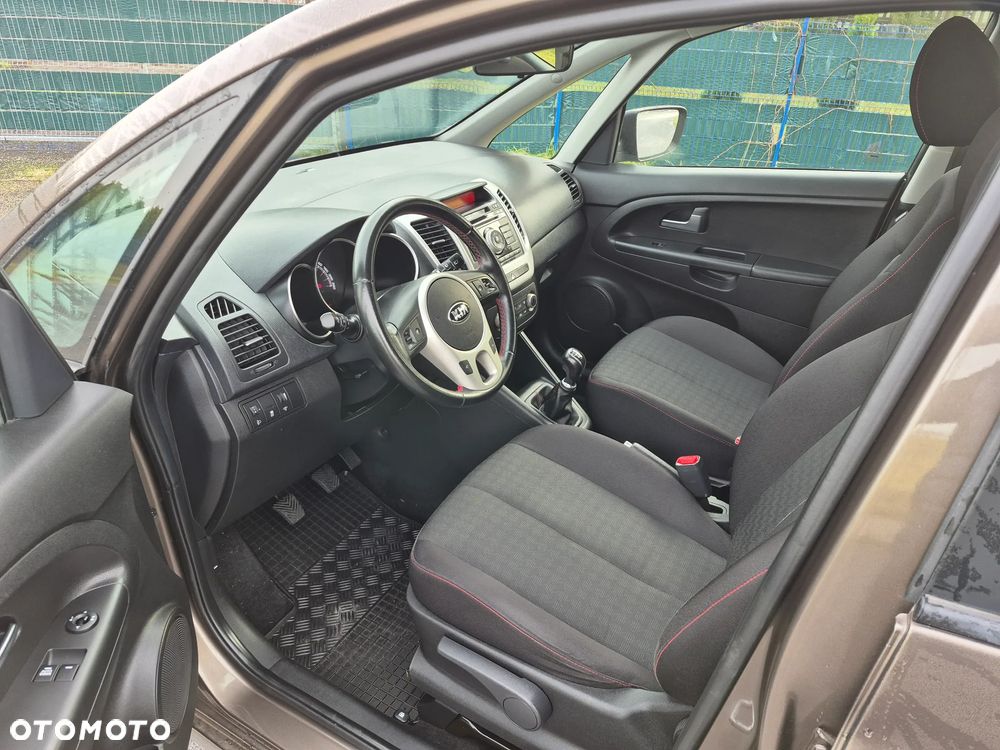 Kia Venga 1.4 CVVT ISG Spirit - 8