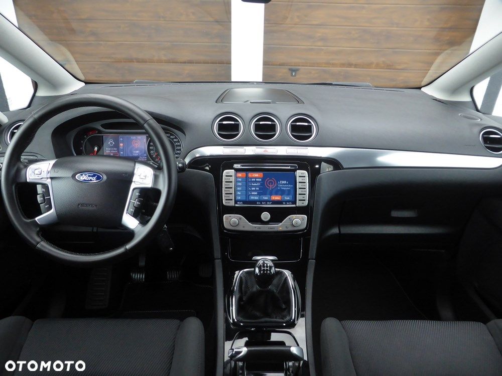 Ford S-Max 2.0 Viva Titanium - 30