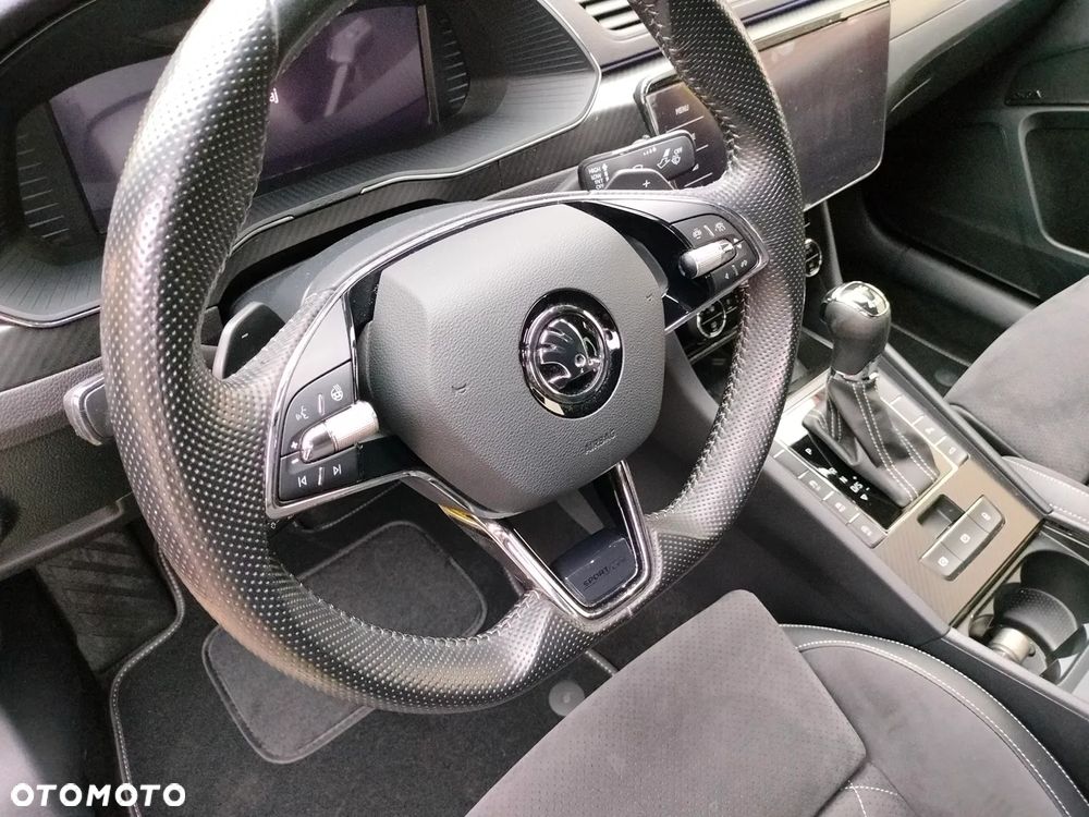 Skoda Superb 2.0 TDI SCR 4x4 Sportline DSG - 13