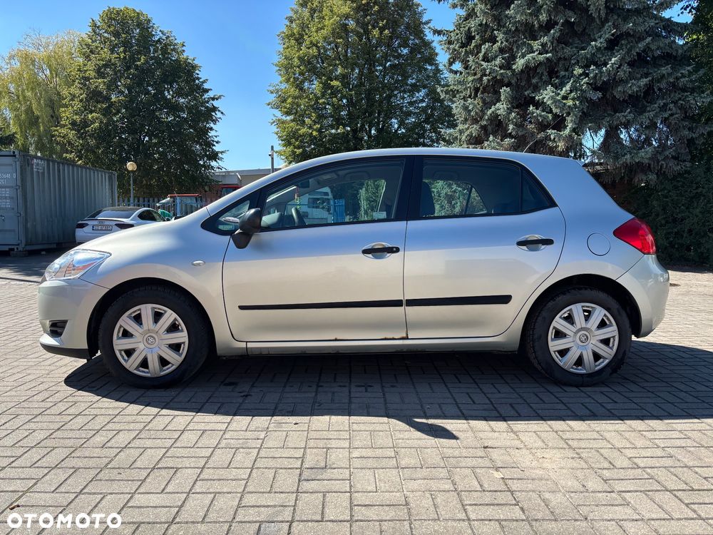 Toyota Auris - 4
