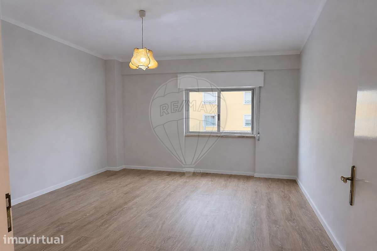 Apartamento T2 para arrendamento - Grande imagem: 2/14