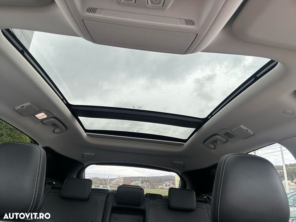 Ford Kuga - 14
