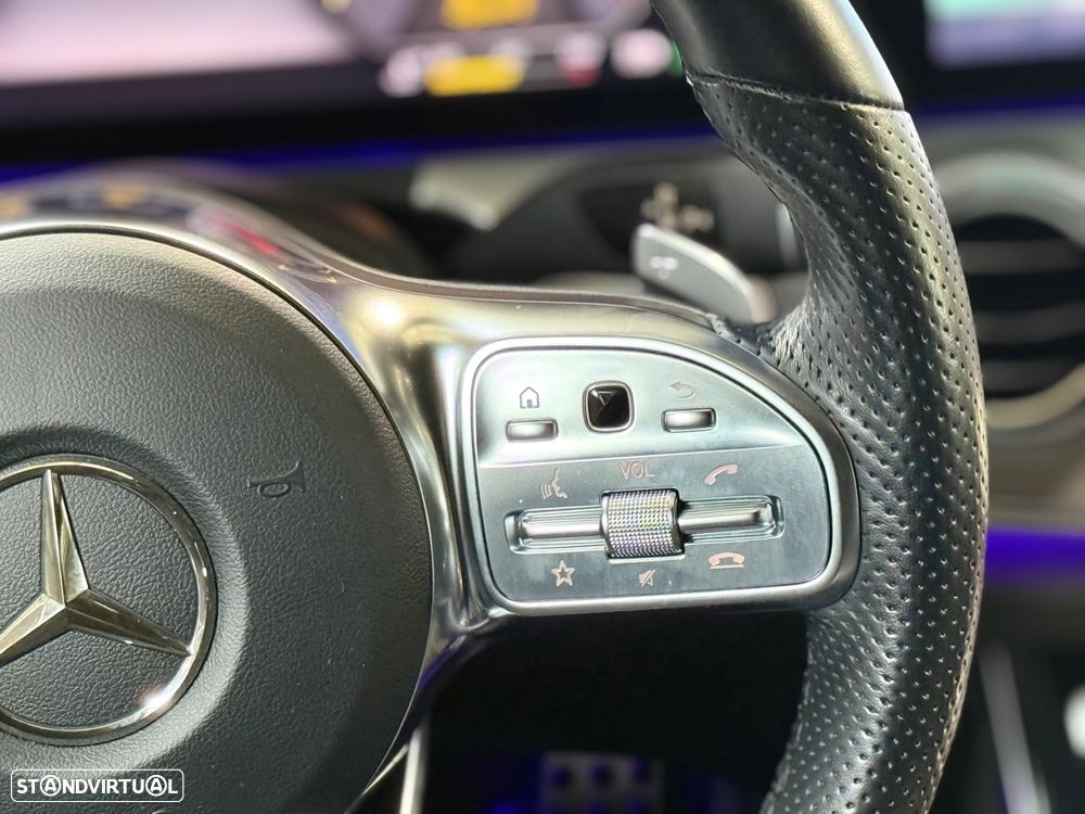 Mercedes-Benz E 300 d AMG Line - 32