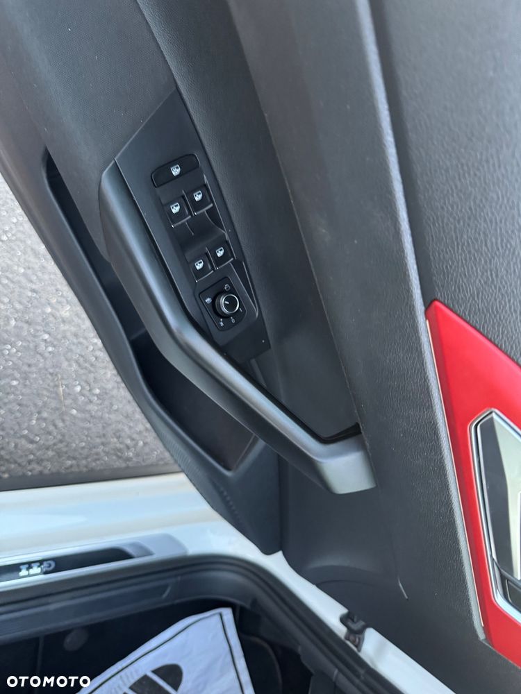 Volkswagen Polo 2.0 TSI DSG GTI - 36