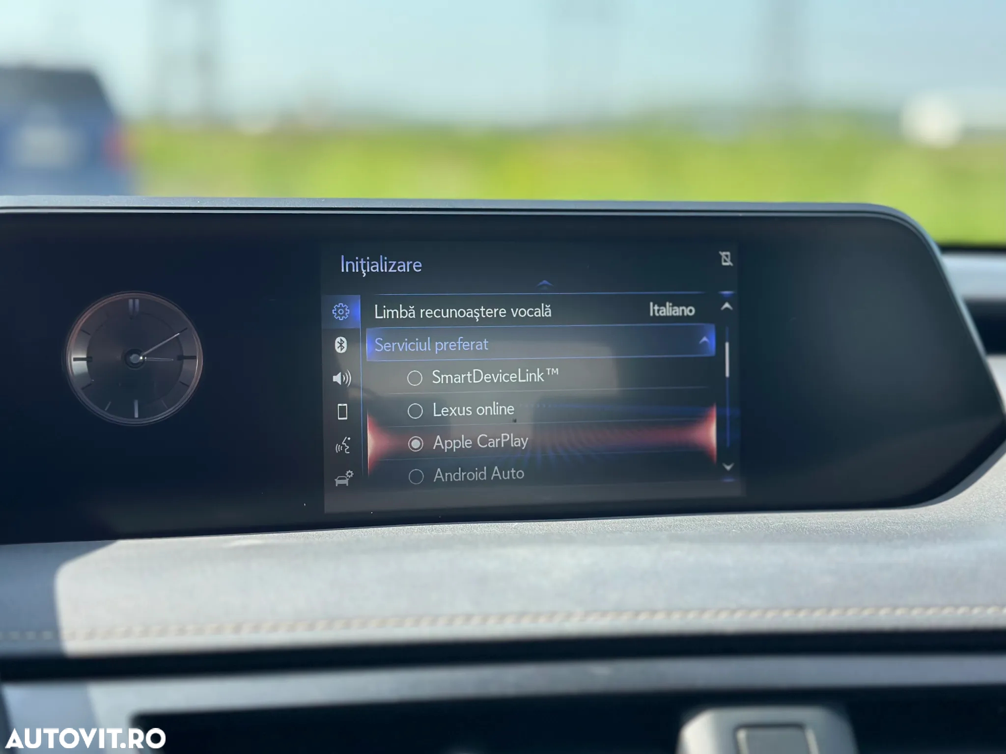 Lexus UX 250h FWD Business - 25