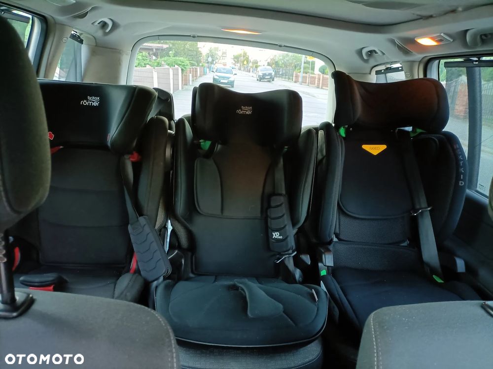Renault Espace 2.0T Impulsion - 8