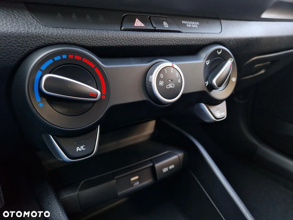 Kia Stonic 1.0 T-GDI Smart DCT - 16