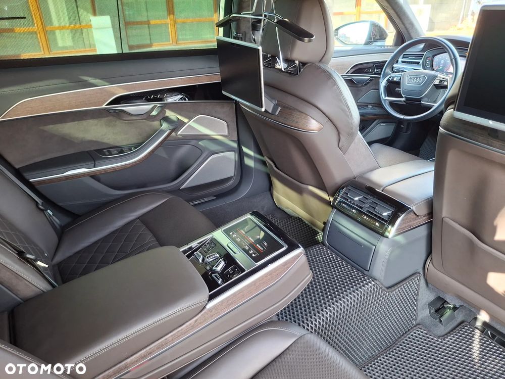 Audi A8 - 11
