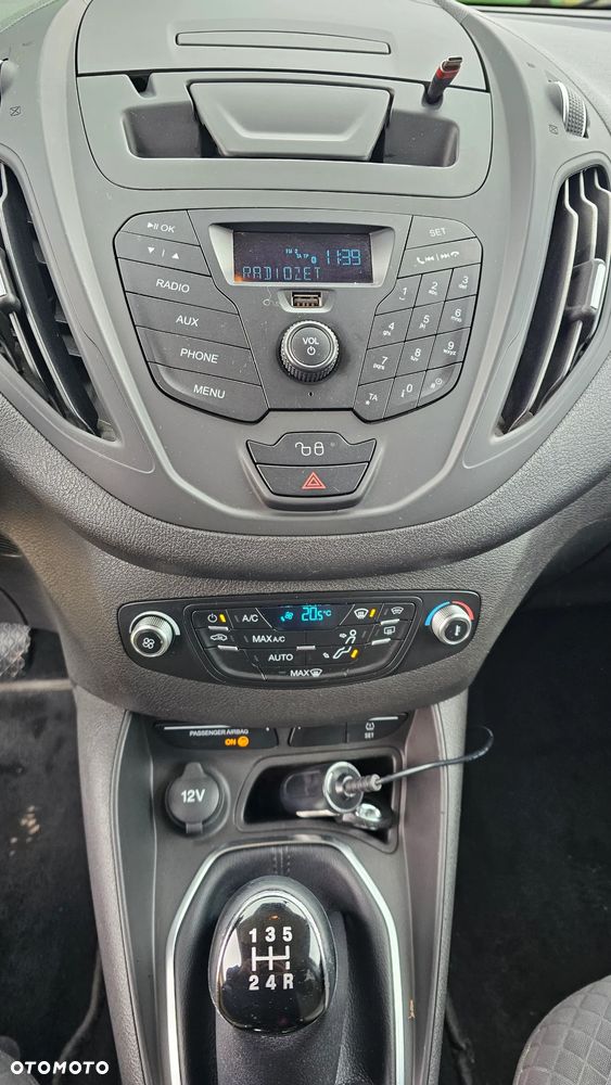 Ford Tourneo Courier - 19