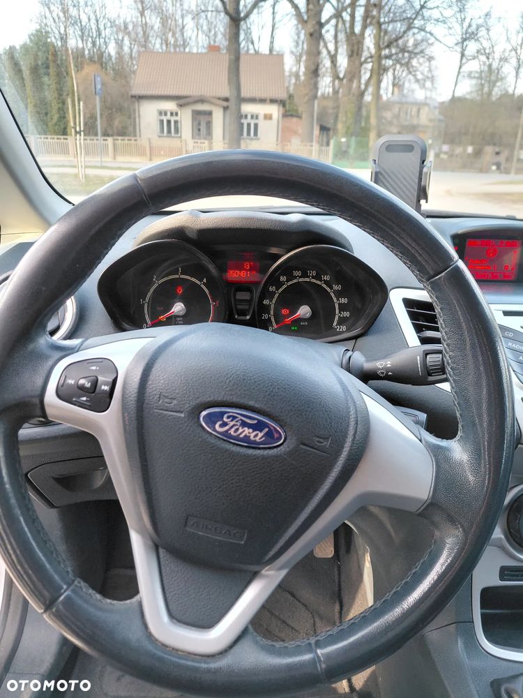 Ford Fiesta 1.6 TDCi Trend - 9