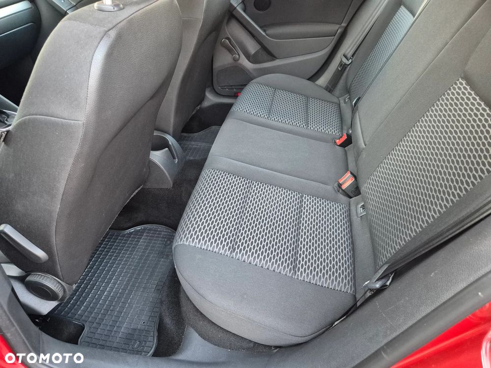 Volkswagen Golf - 18