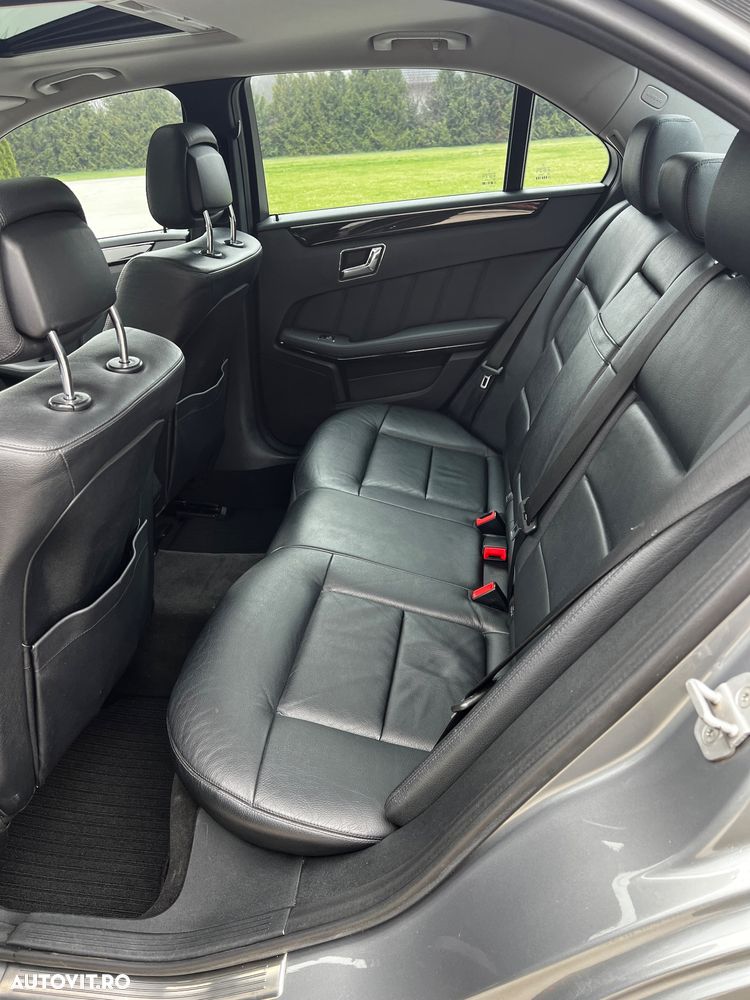 Mercedes-Benz E 220 CDI DPF BlueEFFICIENCY 7G-TRONIC Avantgarde - 7