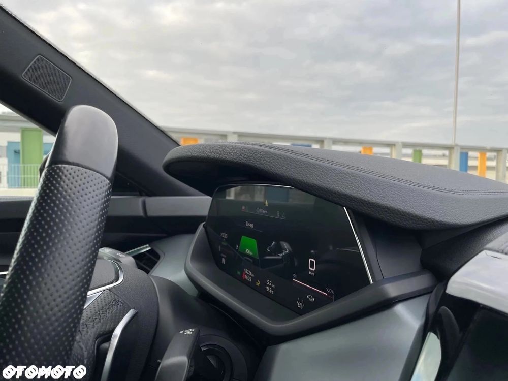 Audi e-tron GT 60 93kWh Quattro - 33