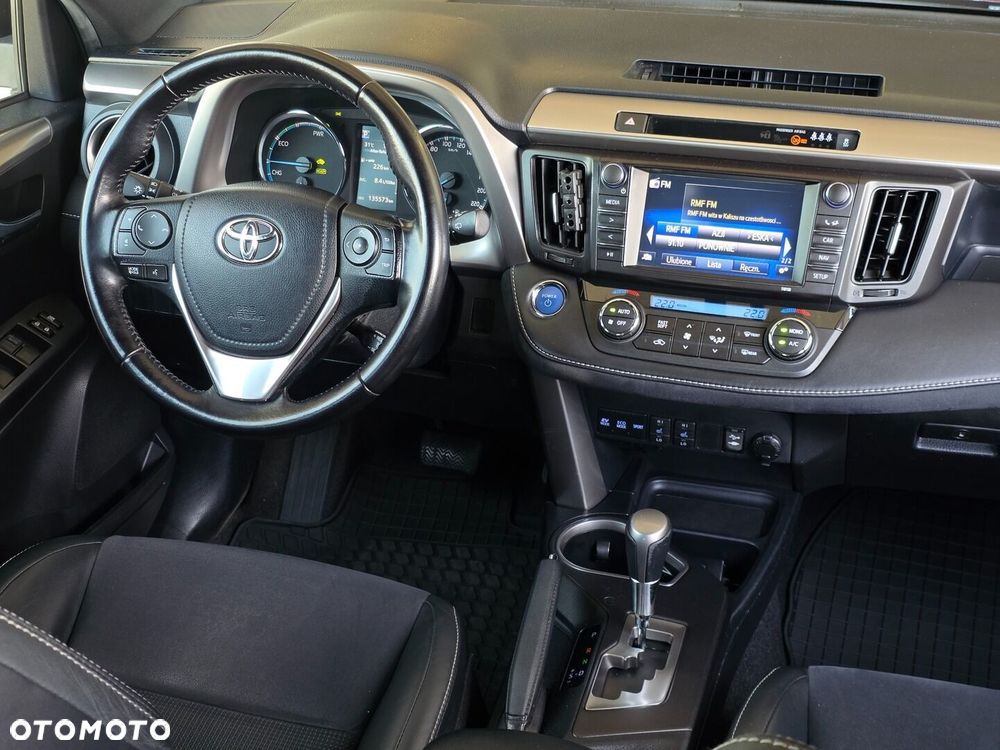 Toyota RAV4 Hybrid Style 4x2 - 24