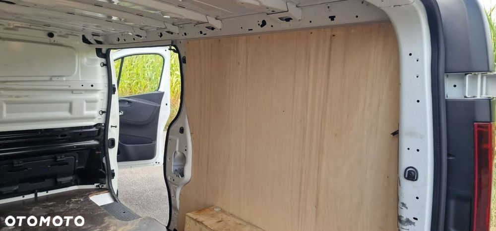 Renault Trafic - 19