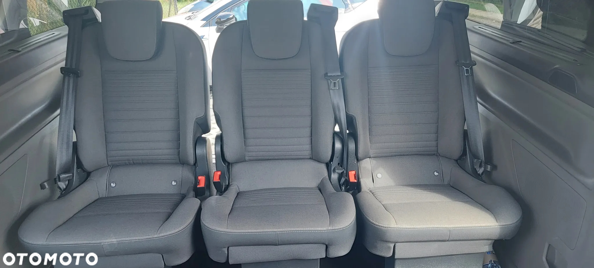 Ford Tourneo Custom - 13