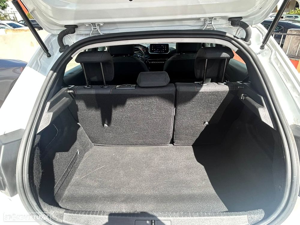 Peugeot 208 1.2 PureTech GT Line - 46
