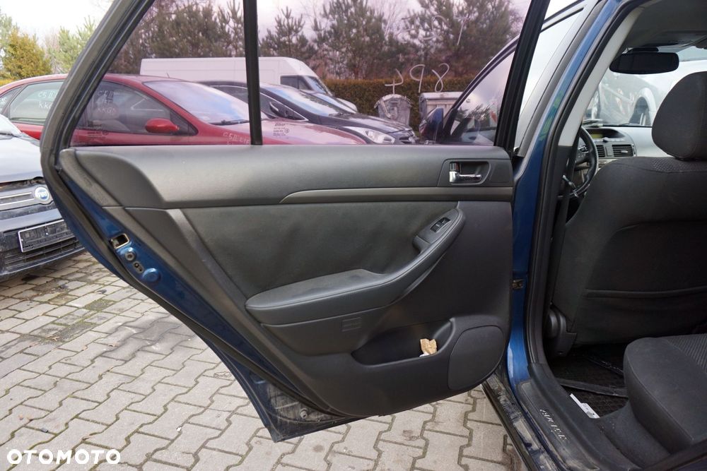 DRZWI TYLNE LEWE AVENSIS II T25 KOMBI 8P4  GRANATOWY TOYOTA 2003-2006 - 9