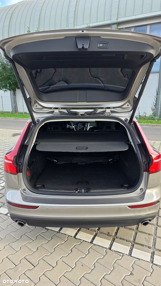 Volvo V60 D4 SCR Momentum - 12