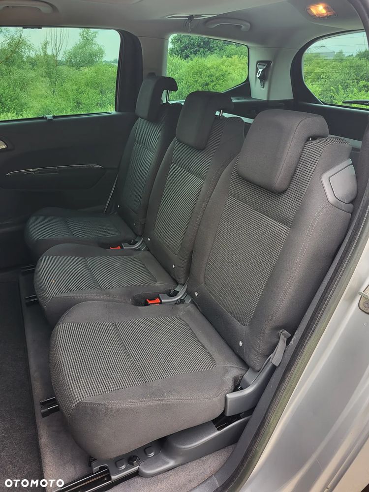 Peugeot 5008 - 35