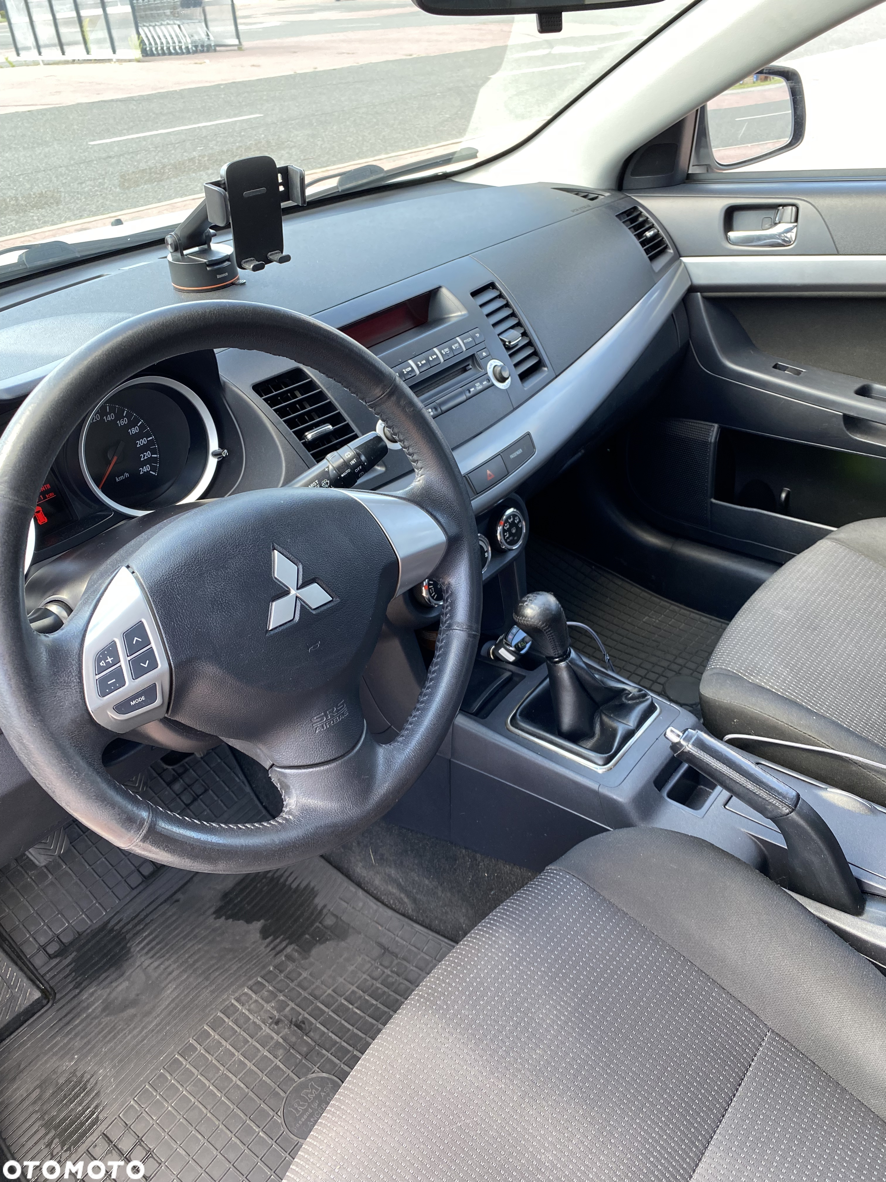Mitsubishi Lancer - 6