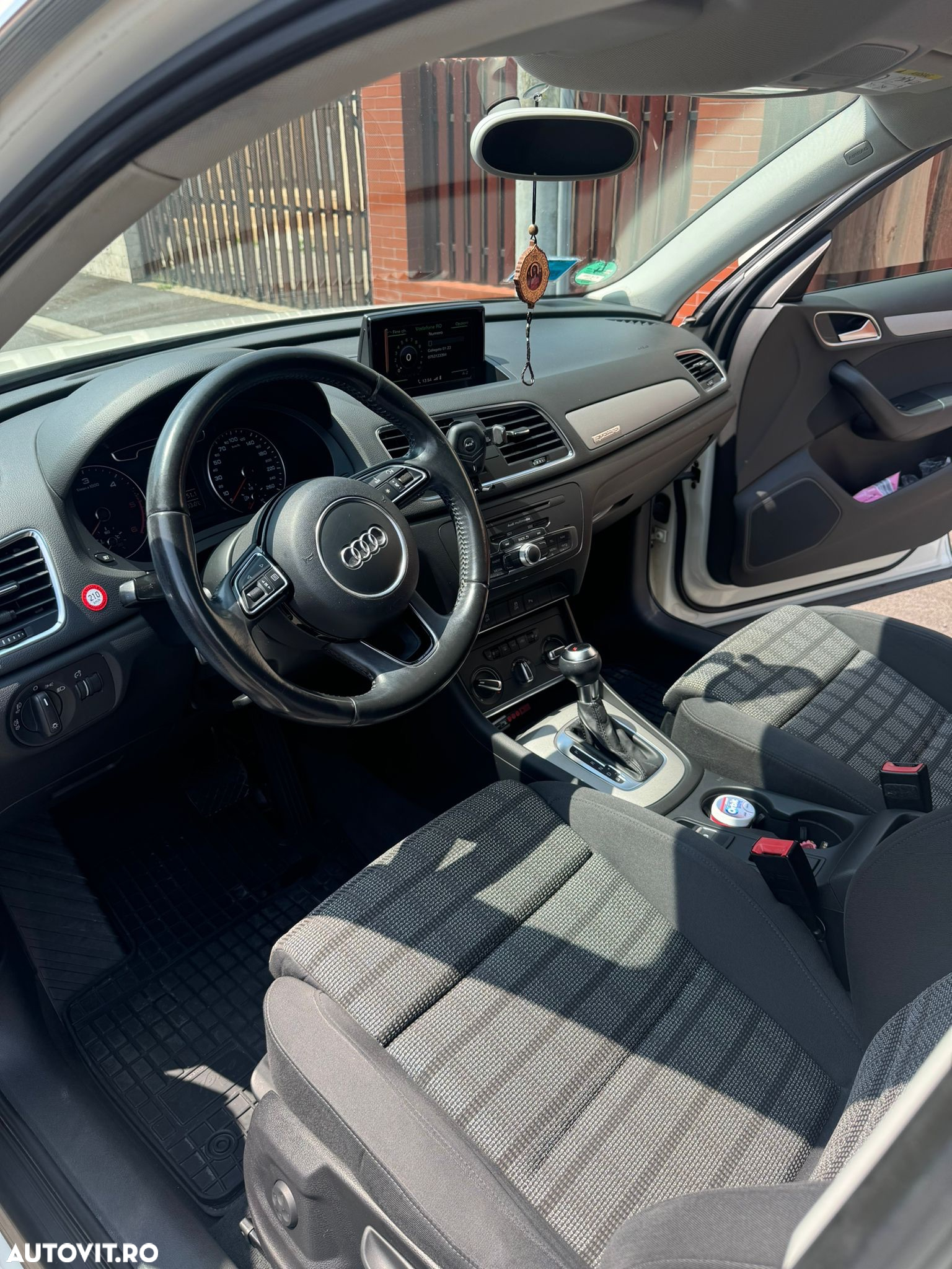 Audi Q3 2.0 TDI Quattro S-Tronic - 8