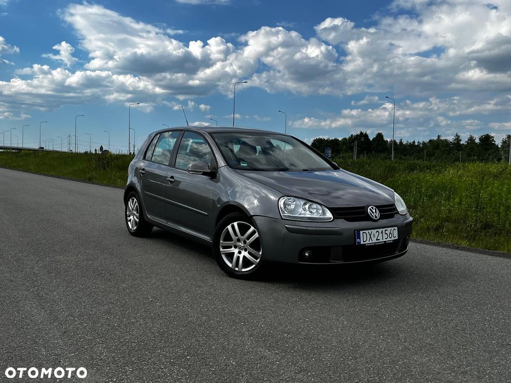 Volkswagen Golf - 2