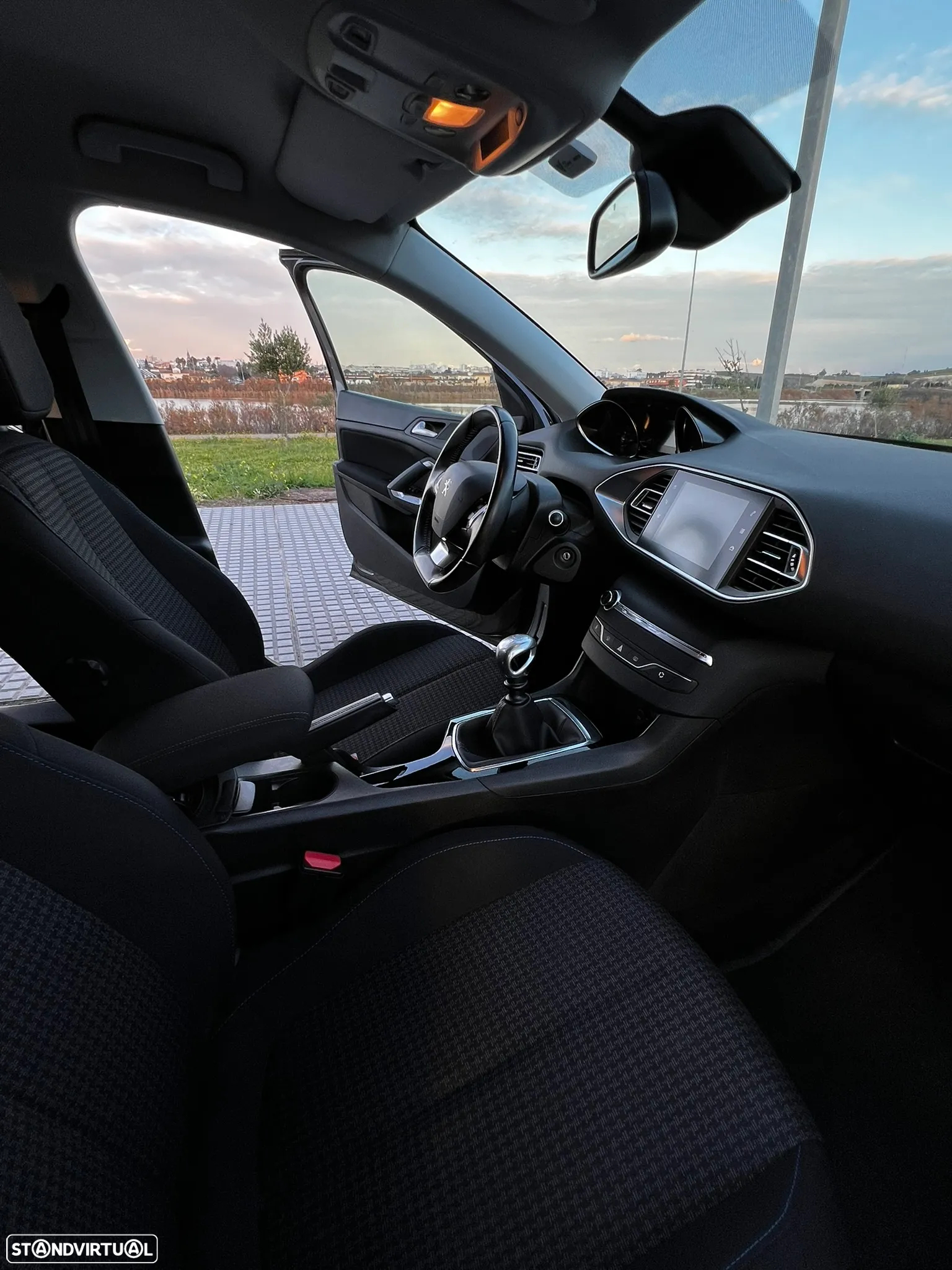 Peugeot 308 SW 1.5 BlueHDi Style - 16