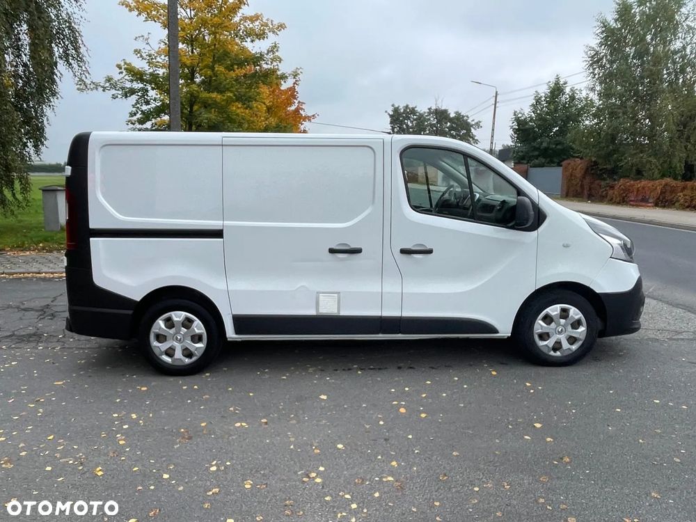 Renault Trafic - 2