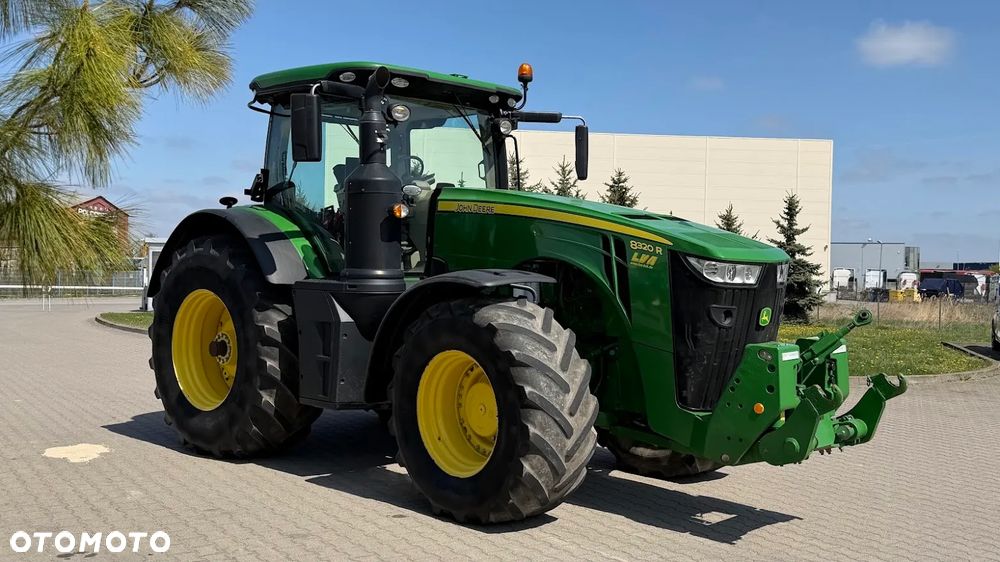 John Deere 8320R - 3