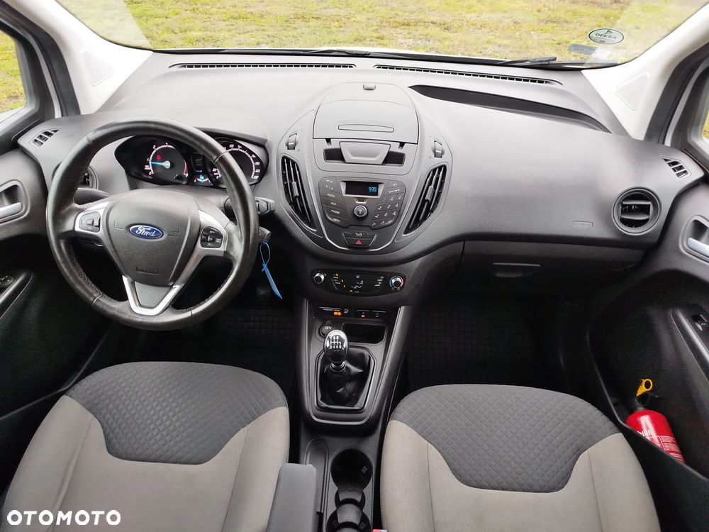 Ford Tourneo Courier - 5